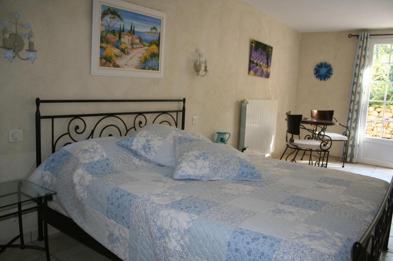 Le Mas Des Tarentes Chambres D'Hotes Trans-en-Provence Buitenkant foto