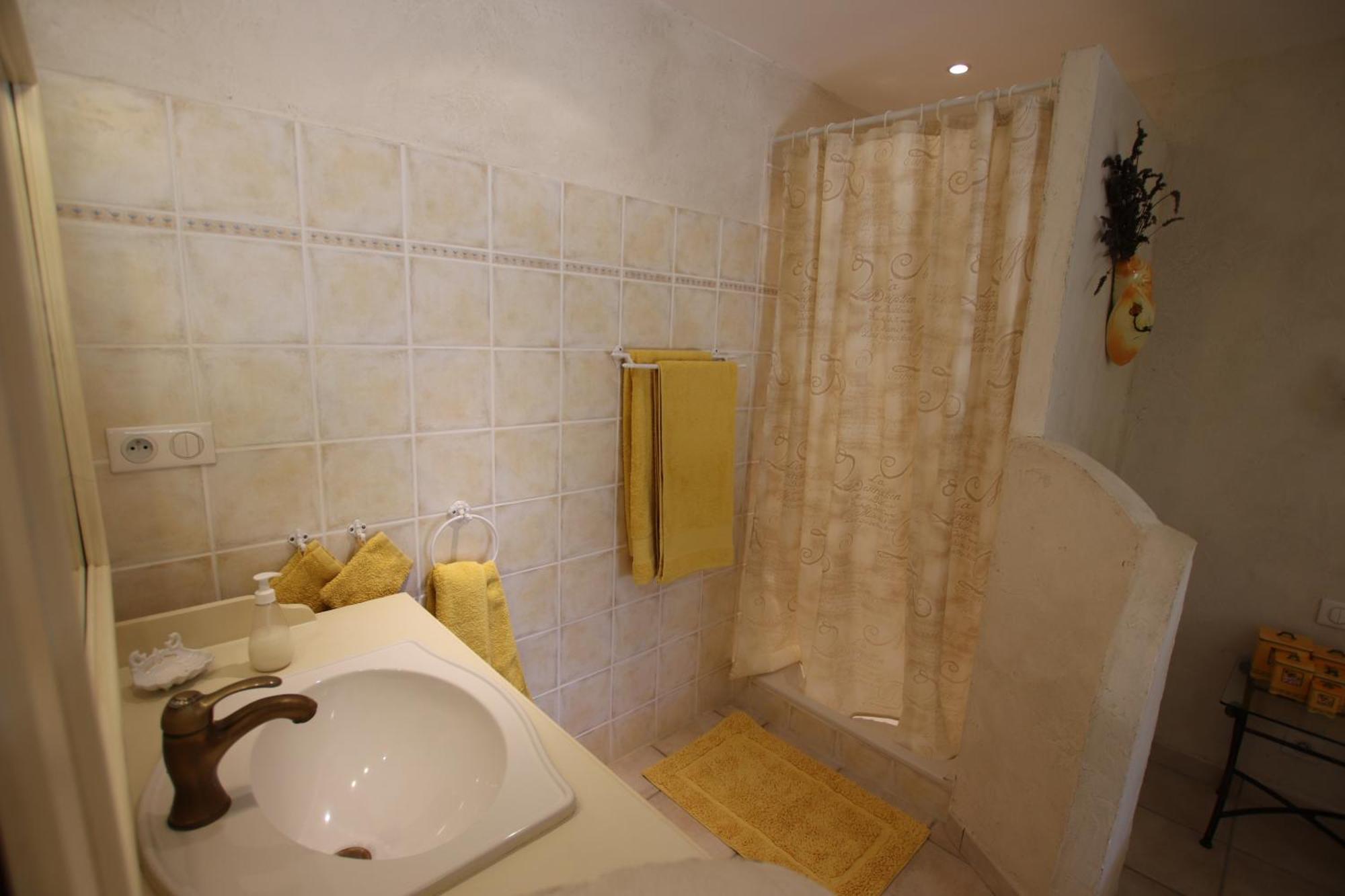 Le Mas Des Tarentes Chambres D'Hotes Trans-en-Provence Buitenkant foto